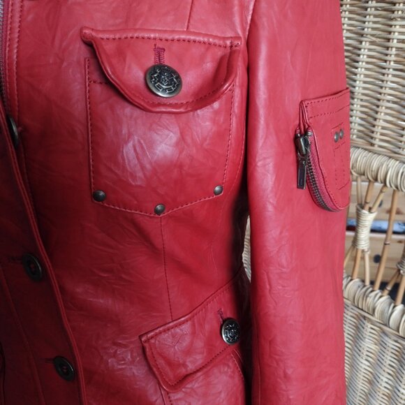 Danier Leather red jacket – XS (will fit S) - Picture 6 of 11